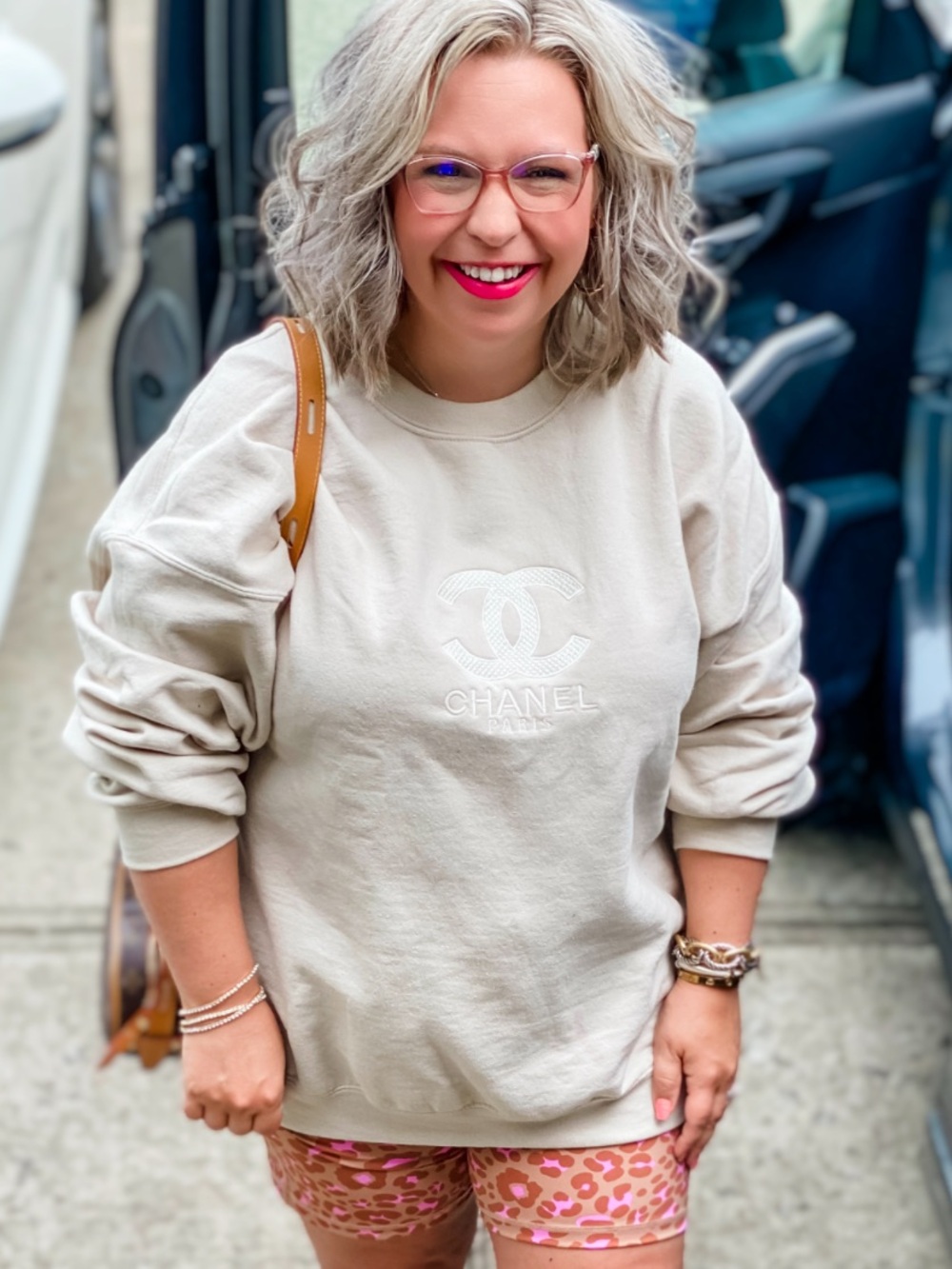 Gildan Designer Beige Logo Oversized Sweatshirt